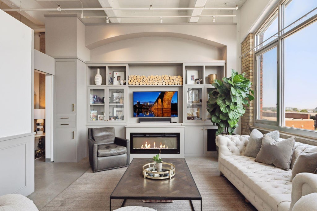 Photo of 700 Washington Avenue N #616, Minneapolis, MN 55401 (MLS # 7147009)