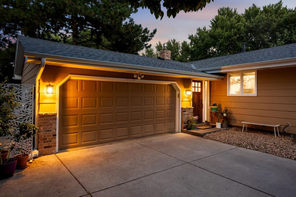 Photo of 1465 18th Avenue NW, New Brighton, MN 55112 (MLS # 7111005)