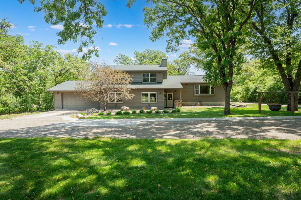 Photo of 2000 Schmidt Court SE, Rochester, MN 55904 (MLS # 7083320)