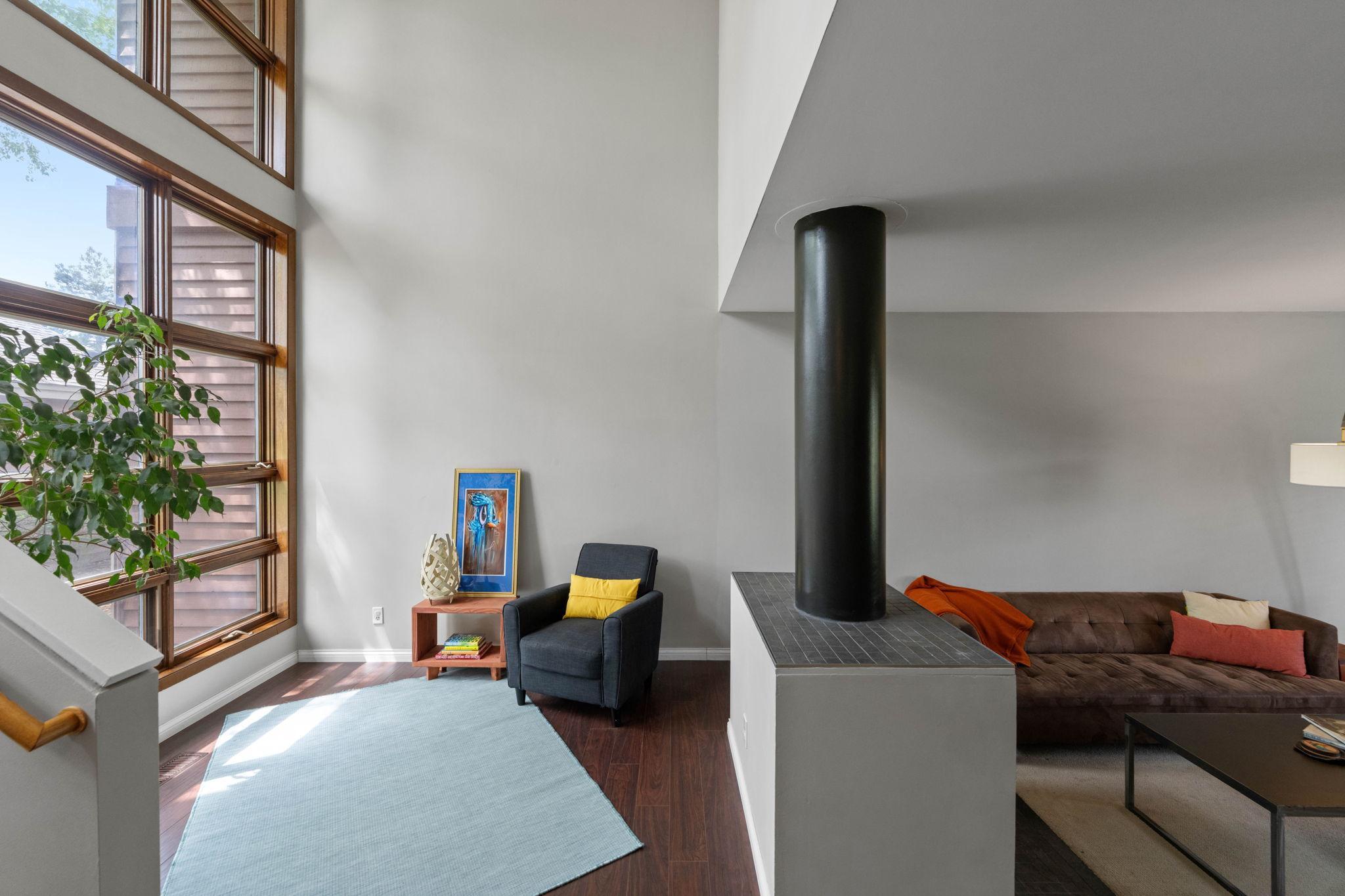 1335 Spencer Road W