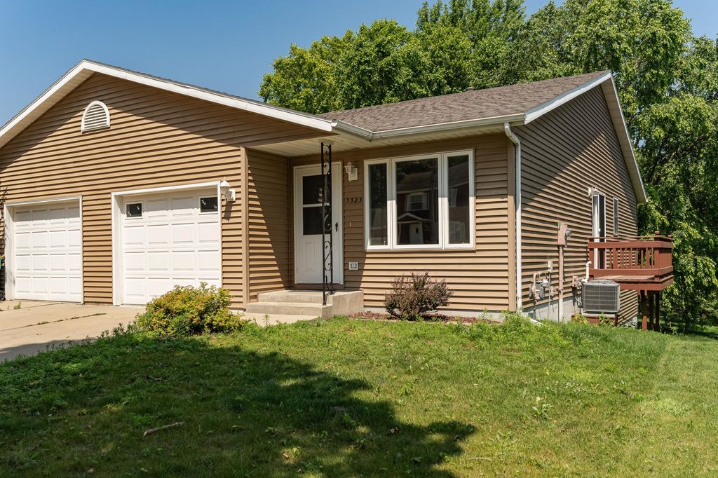 Photo of 3323 7th Street NW, Rochester, MN 55901 (MLS # 7029189)