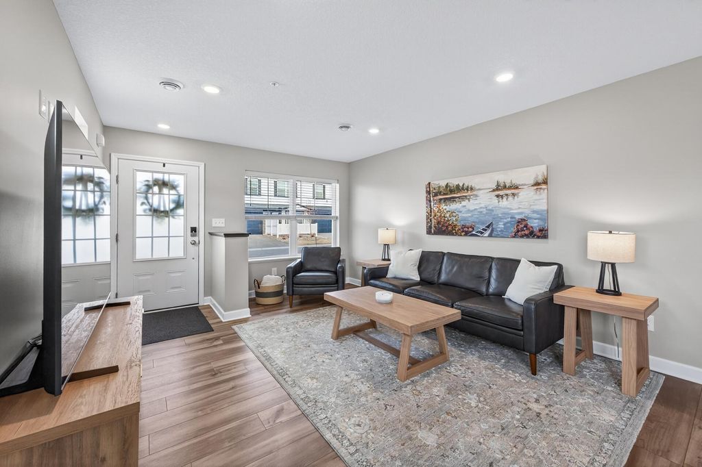 Photo of 5251 Long Pointe Pass, Woodbury, MN 55129 (MLS # 7043005)