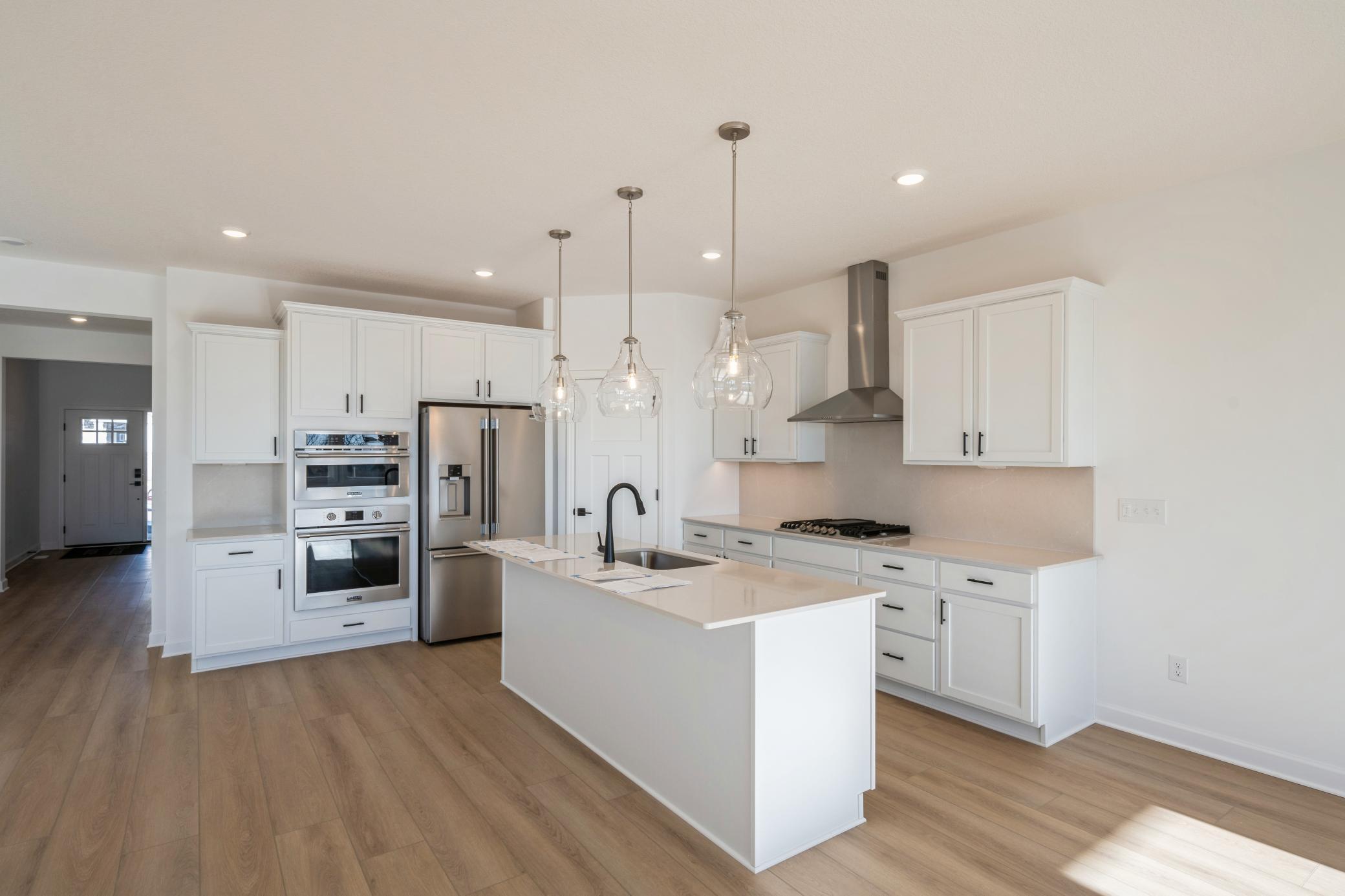 5192 Long Pointe Bay