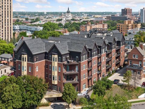 301 Clifton Avenue 1K Minneapolis MN 55403