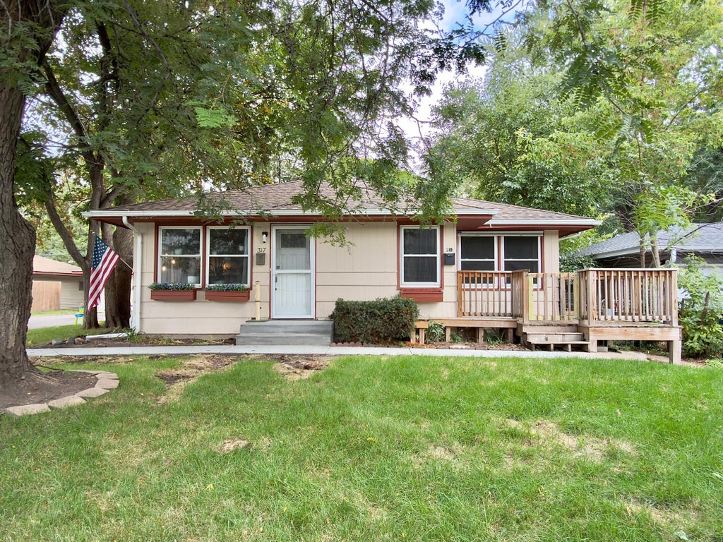 Photo of 317 Washington Avenue S, Edina, MN 55343 (MLS # 7124013)