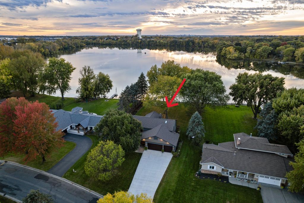 Photo of 2311 Swan Drive, Mendota Heights, MN 55120 (MLS # 7063188)