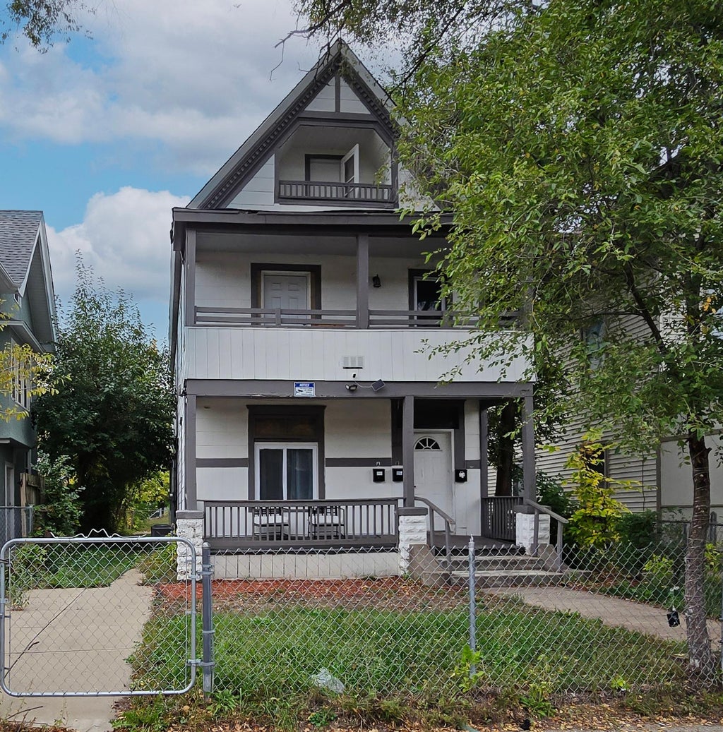 Photo of 3310 Chicago Avenue, Minneapolis, MN 55407 (MLS # 7162268)