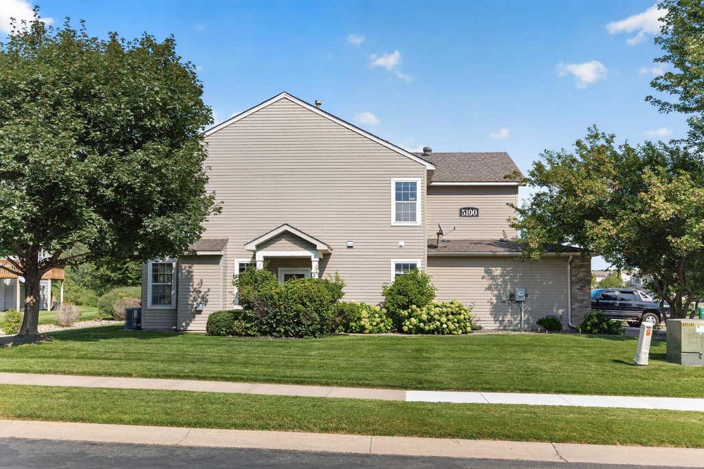 Photo of 5100 Holly Lane N #1801, Plymouth, MN 55446 (MLS # 7123069)