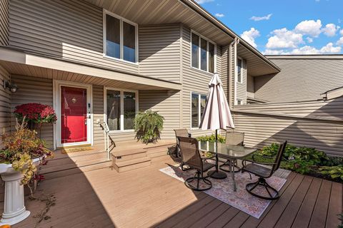 437 County Road C W Roseville MN 55113