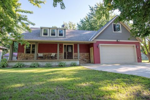 Photo of 507 Oak Street, Danube, MN 56230 (MLS # 6778020)