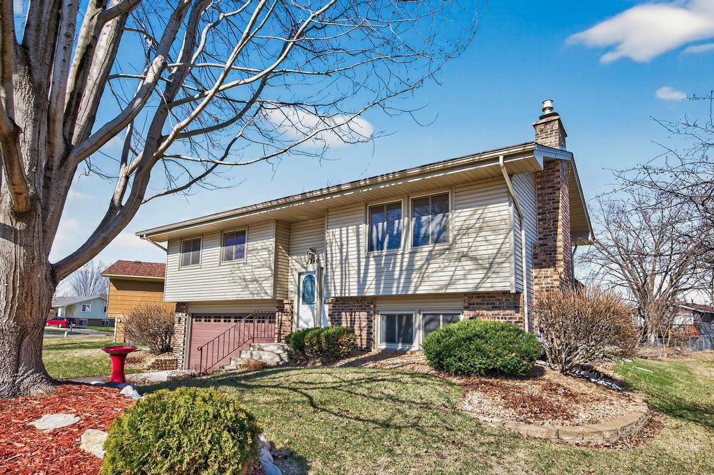 Photo of 8340 Jersey Avenue N, Brooklyn Park, MN 55445 (MLS # 7036845)