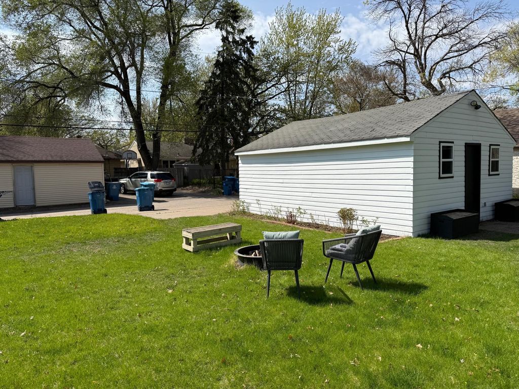 Photo of 4257 Drew Avenue N, Robbinsdale, MN 55422 (MLS # 7067732)