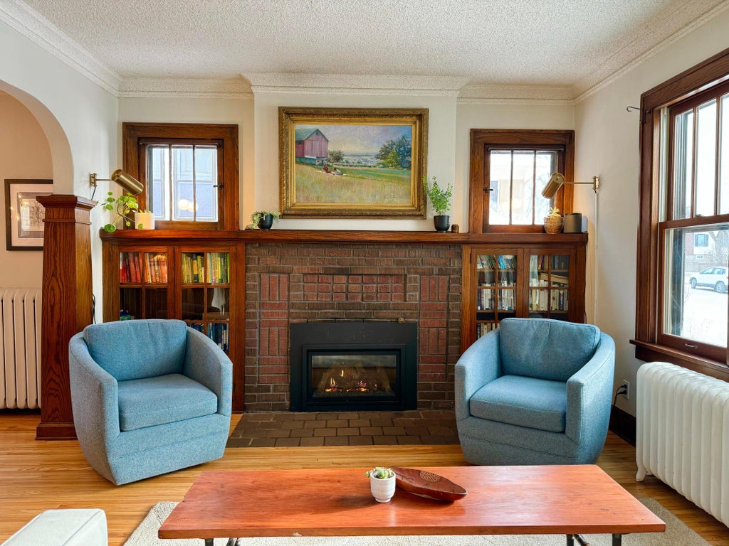 Photo of 2015 James Avenue, Saint Paul, MN 55105 (MLS # 7158653)
