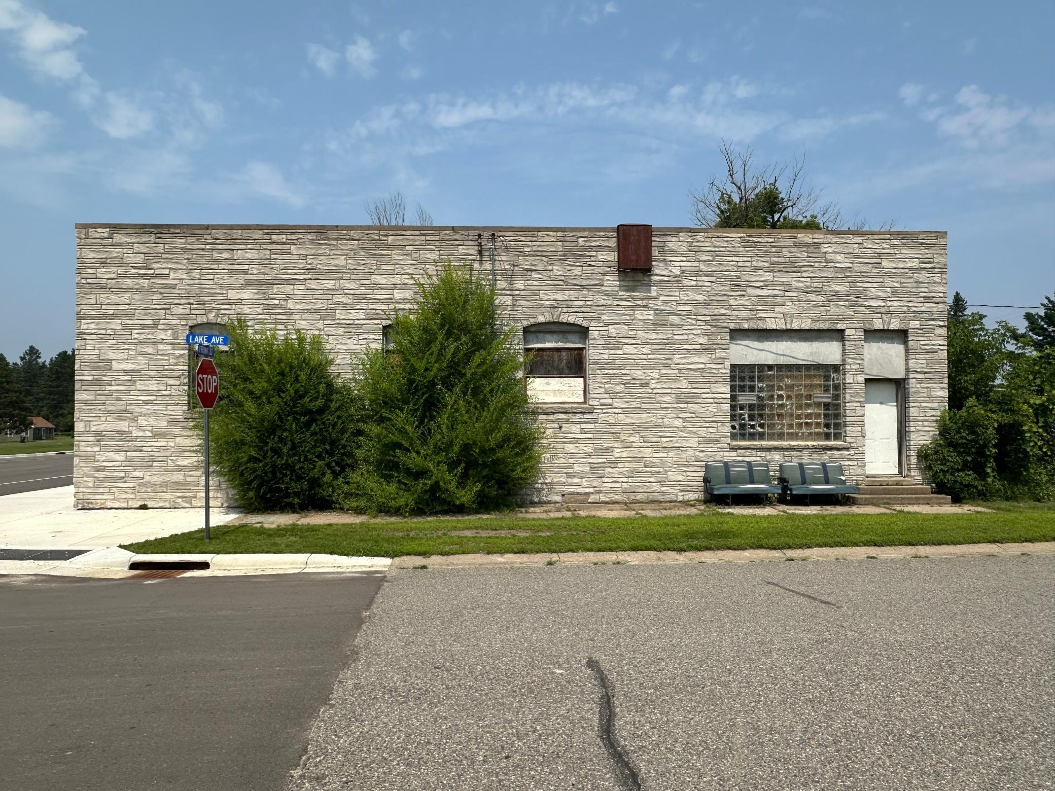 201 Front Street N