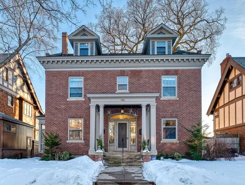 748 Linwood Avenue Saint Paul MN 55105