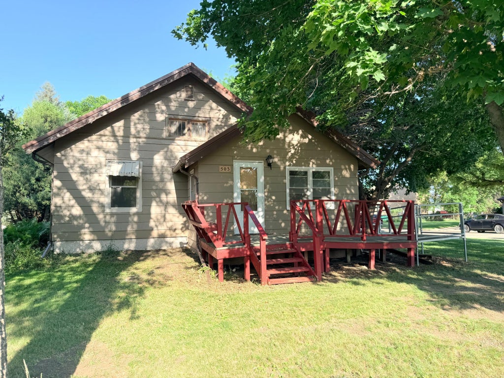 Photo of 503 2nd Avenue NE, Pipestone, MN 56164 (MLS # 7111901)