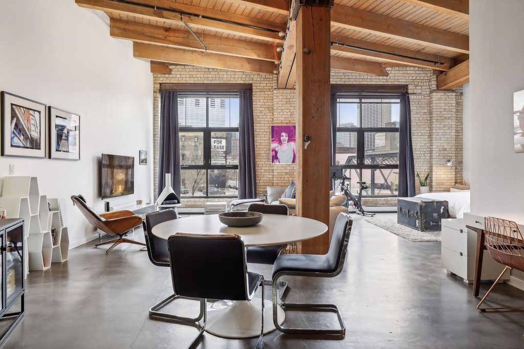 Photo of 404 Washington Avenue N #204, Minneapolis, MN 55401 (MLS # 7015365)