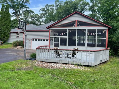 595 Heinel Drive Roseville MN 55113