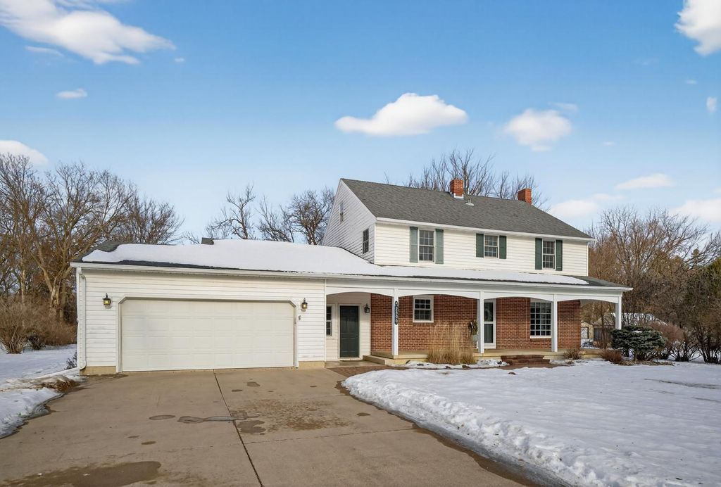 Photo of 2306 15th Avenue SW, Austin, MN 55912 (MLS # 7001991)