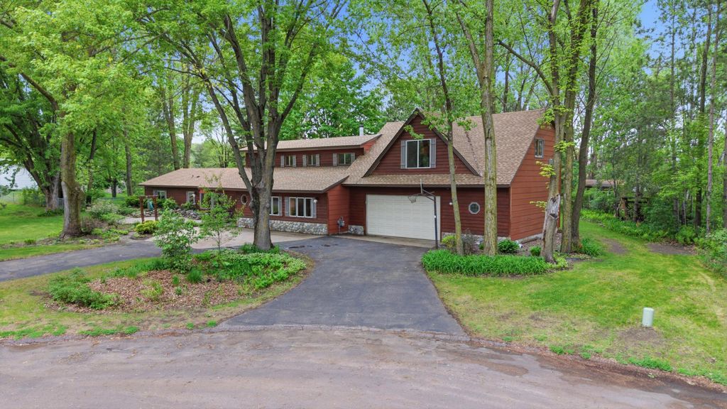 Photo of 639 Barbara Lane, Lino Lakes, MN 55014 (MLS # 7052649)