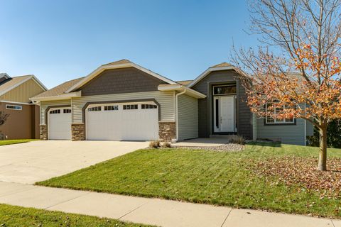 2743 Pinewood Ridge Drive SE Rochester MN 55904