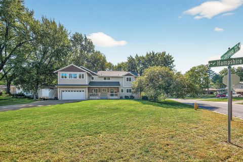 1865 Hampshire Lane N Golden Valley MN 55427