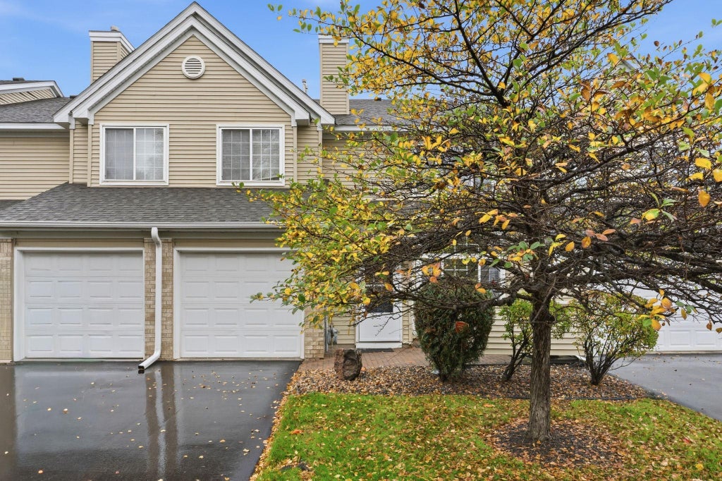Photo of 2255 Ranchview Lane N #23, Plymouth, MN 55447 (MLS # 7161216)