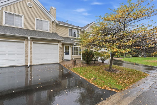 2255 RANCHVIEW LN N UNIT 23, MINNEAPOLIS, MN 55447 - Image e82d22e55299a838d429f4e478c95eb0/950739424