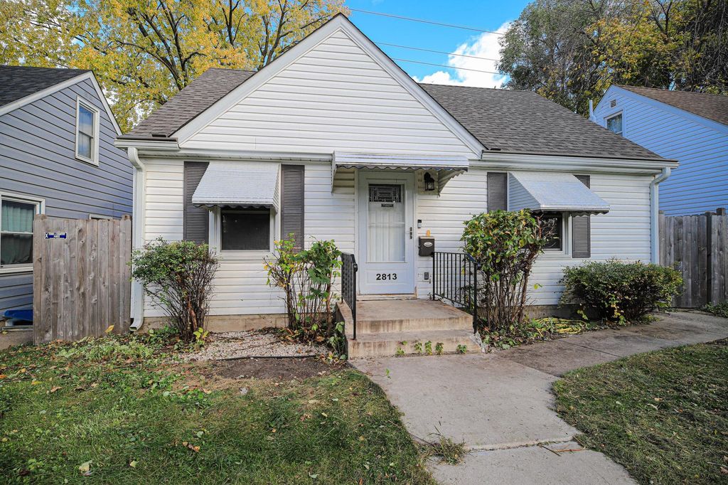 Photo of 2813 Brunswick Avenue S, Saint Louis Park, MN 55416 (MLS # 6808627)