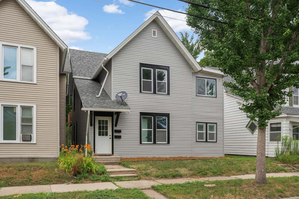 Photo of 1007 19th Avenue NE, Minneapolis, MN 55418 (MLS # 7118308)