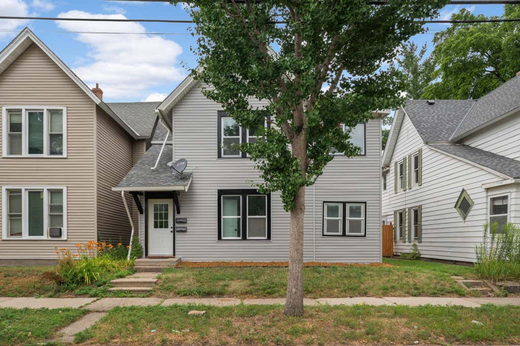 Photo of 1007 19th Avenue NE, Minneapolis, MN 55418 (MLS # 7118308)