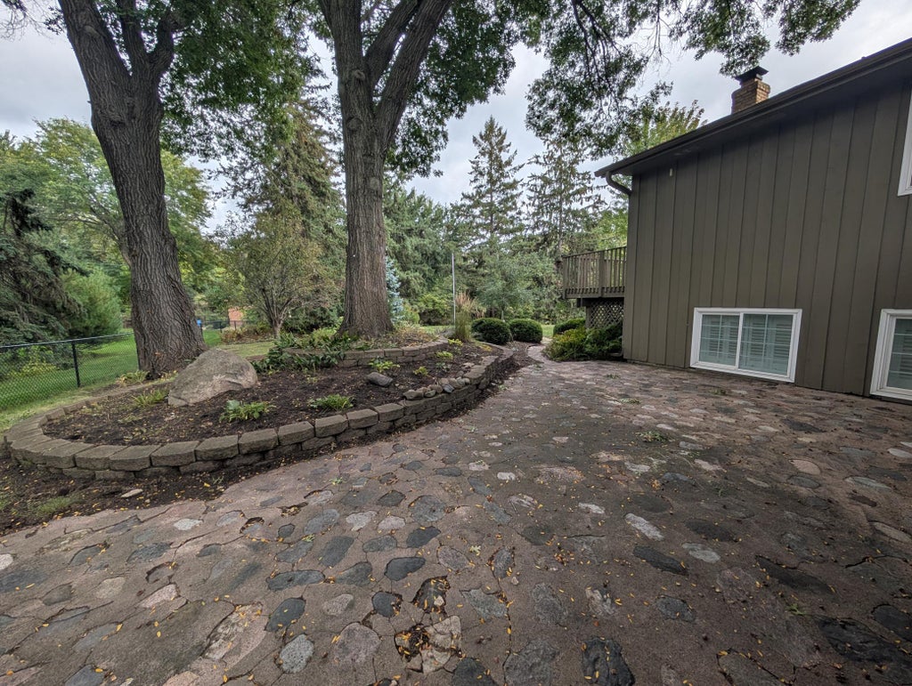 Photo of 104 Sweetwater Drive, Apple Valley, MN 55124 (MLS # 7135858)