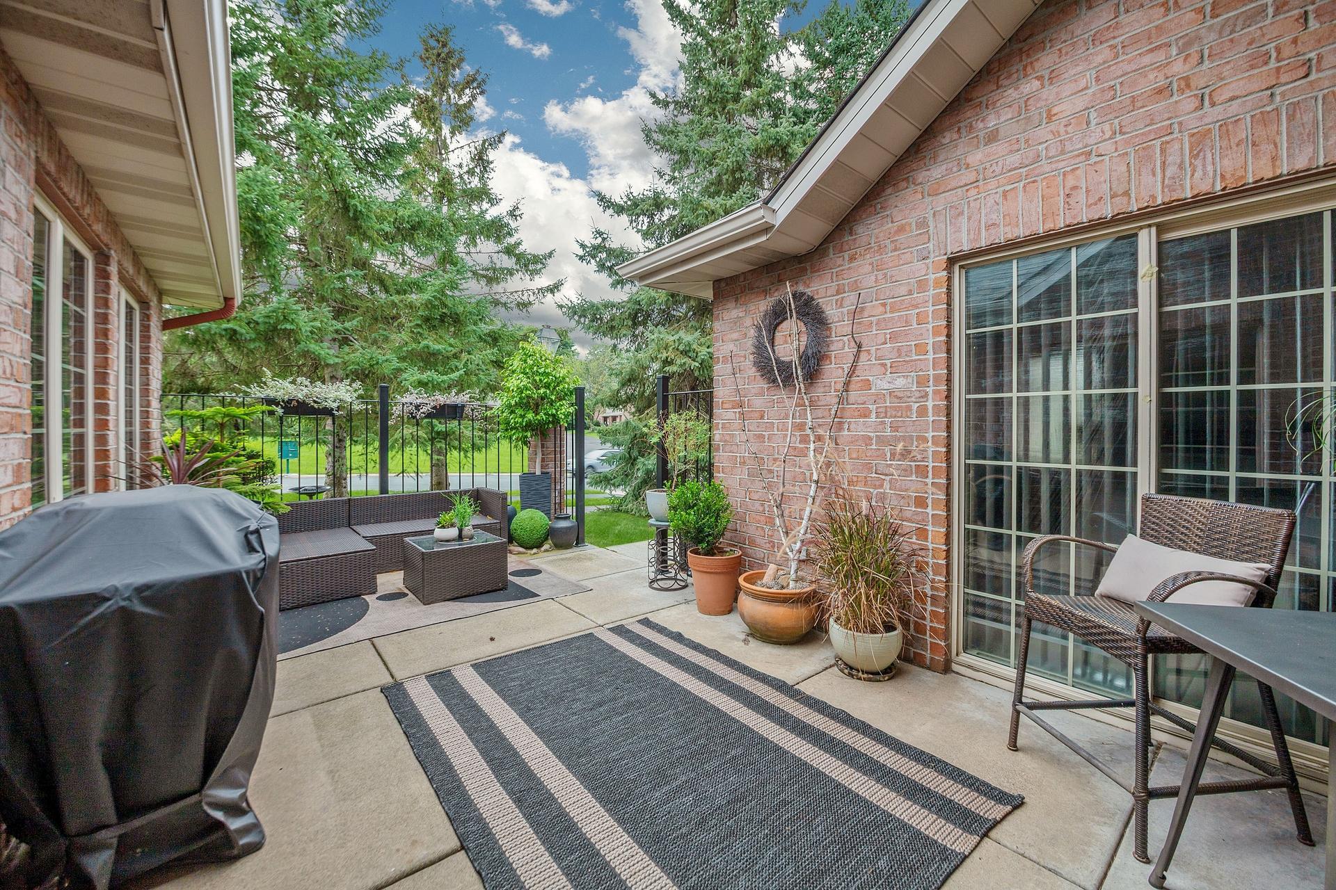 1417 Hunter Hill Road