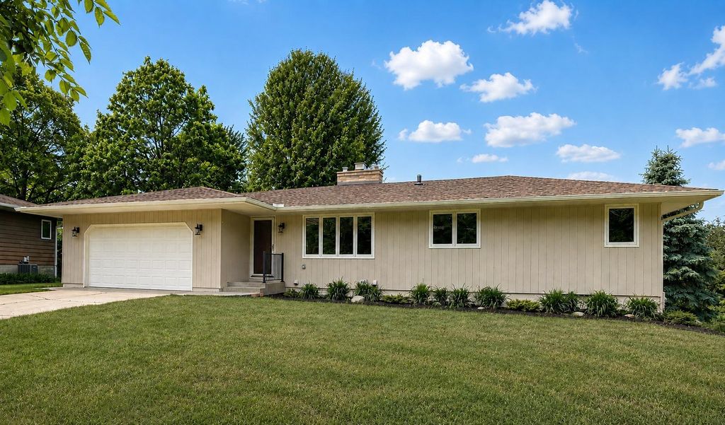 Photo of 635 Iona Lane, Roseville, MN 55113 (MLS # 7089960)