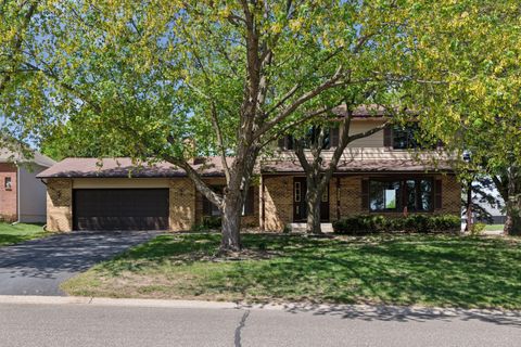 3262 Churchill Drive Woodbury MN 55125