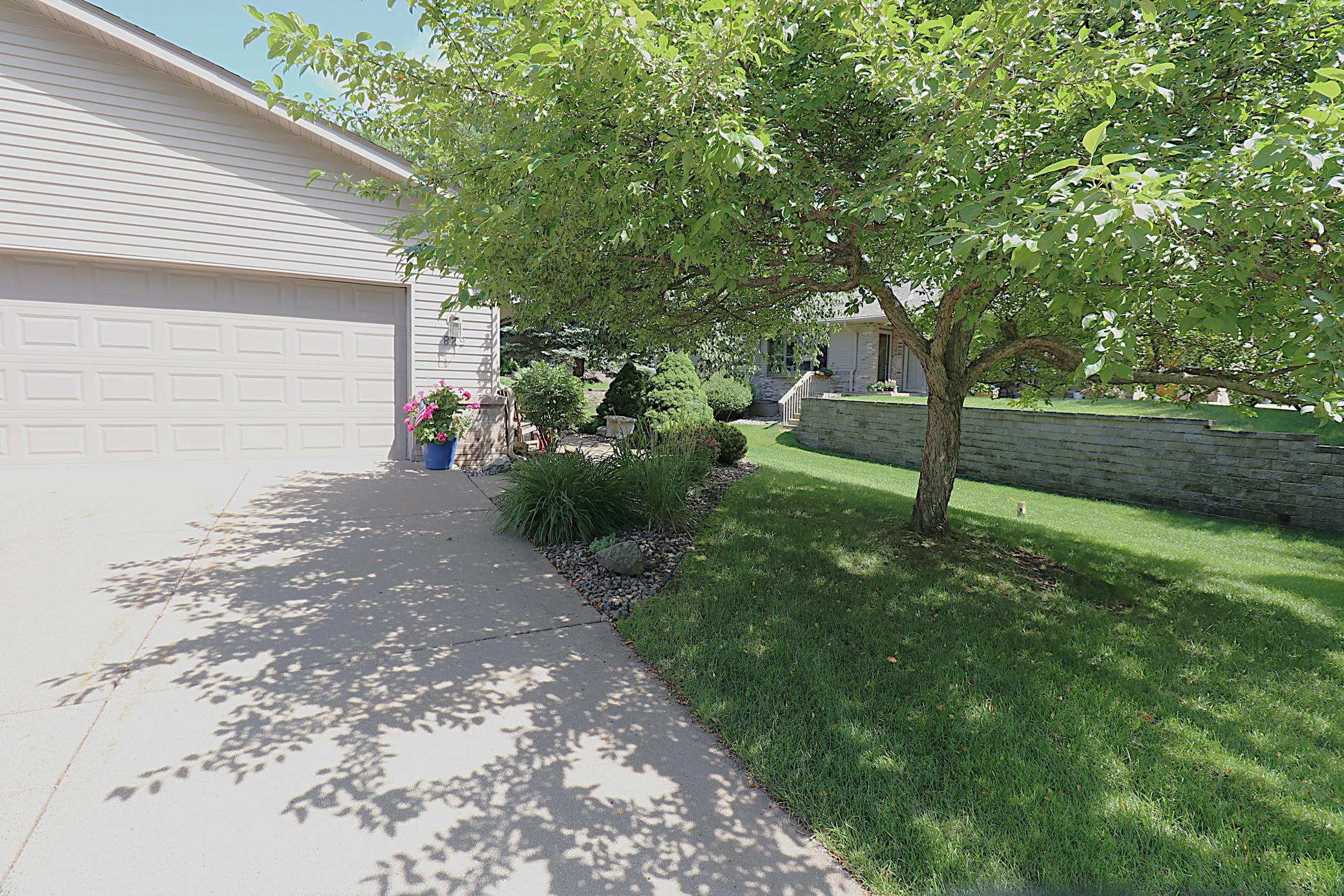 829 Autumn Way