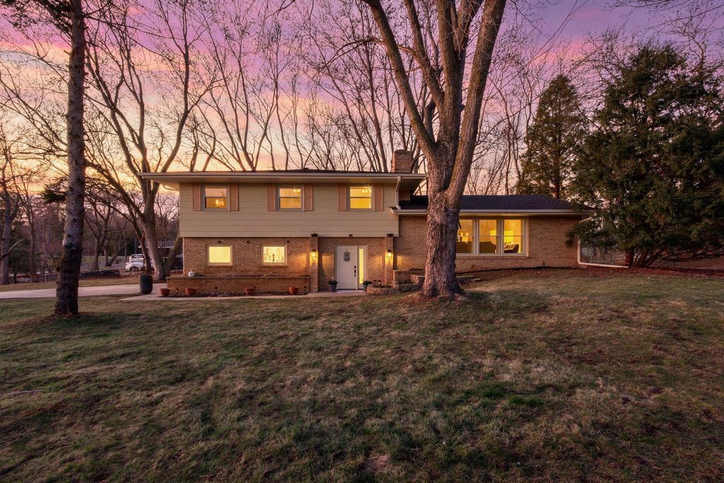 Photo of 6165 Pleasant Avenue, Excelsior, MN 55331 (MLS # 7046797)