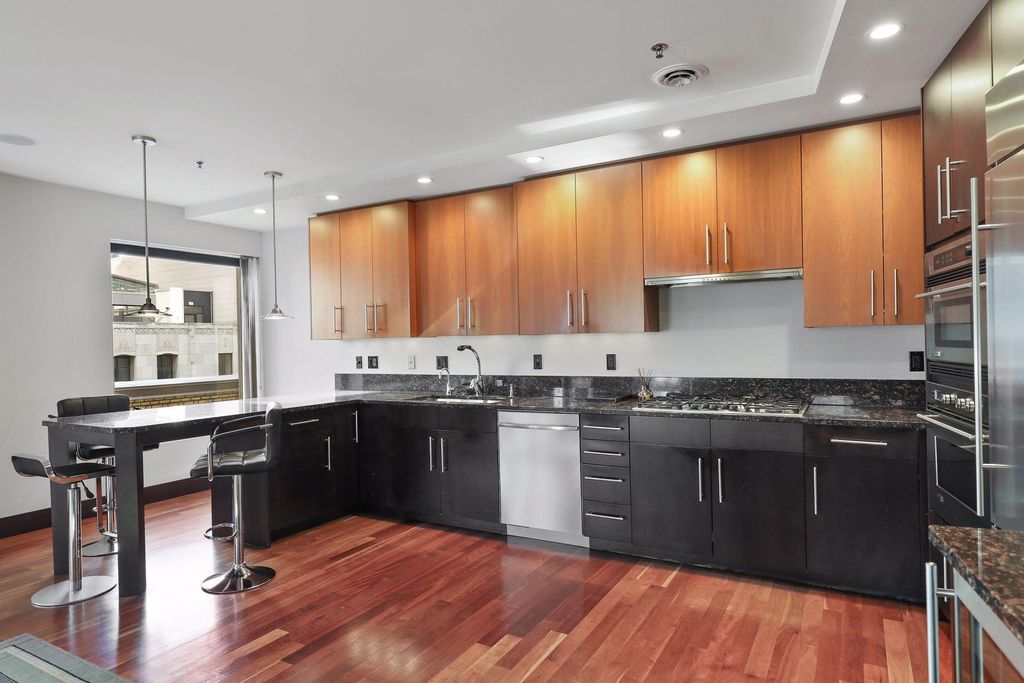 Photo of 601 Marquette Avenue #402, Minneapolis, MN 55402 (MLS # 7057694)