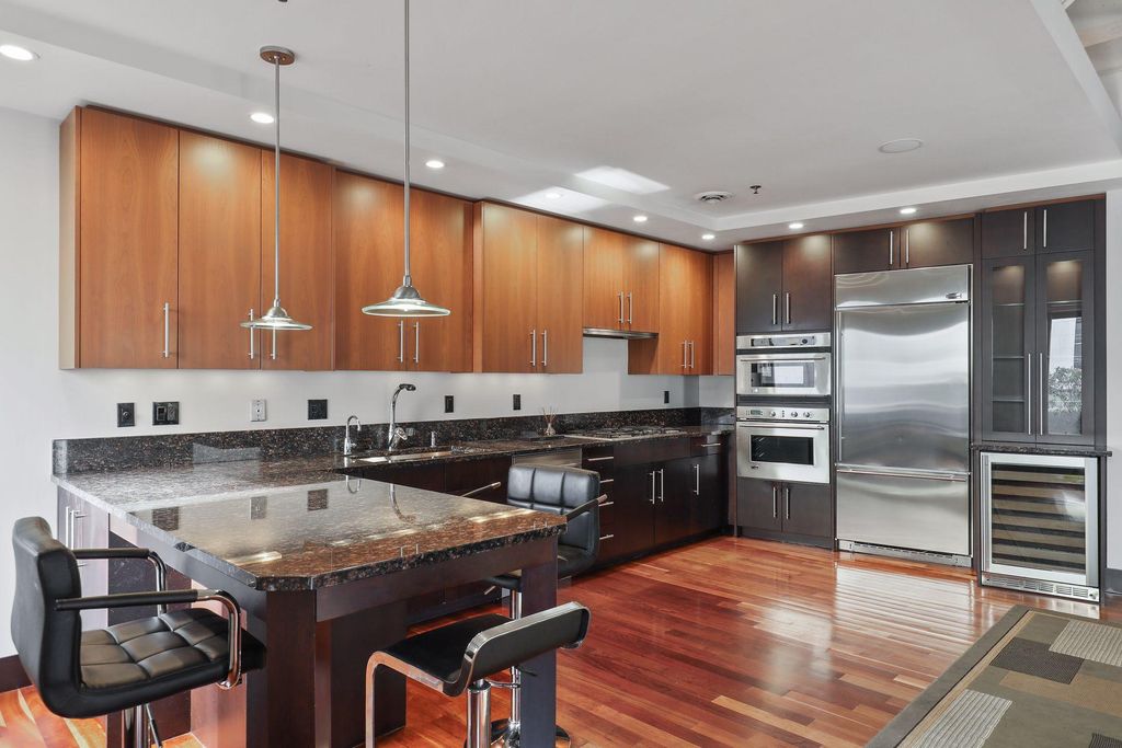 Photo of 601 Marquette Avenue #402, Minneapolis, MN 55402 (MLS # 7057694)