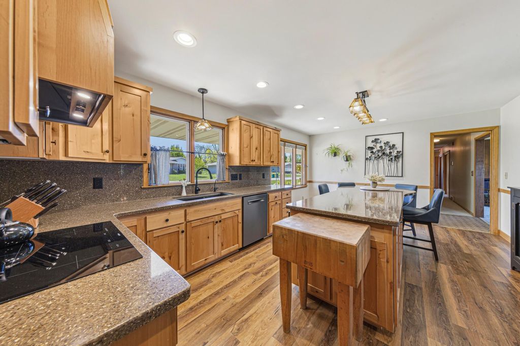Photo of 808 Hillcrest Drive, Montgomery, MN 56069 (MLS # 7075412)