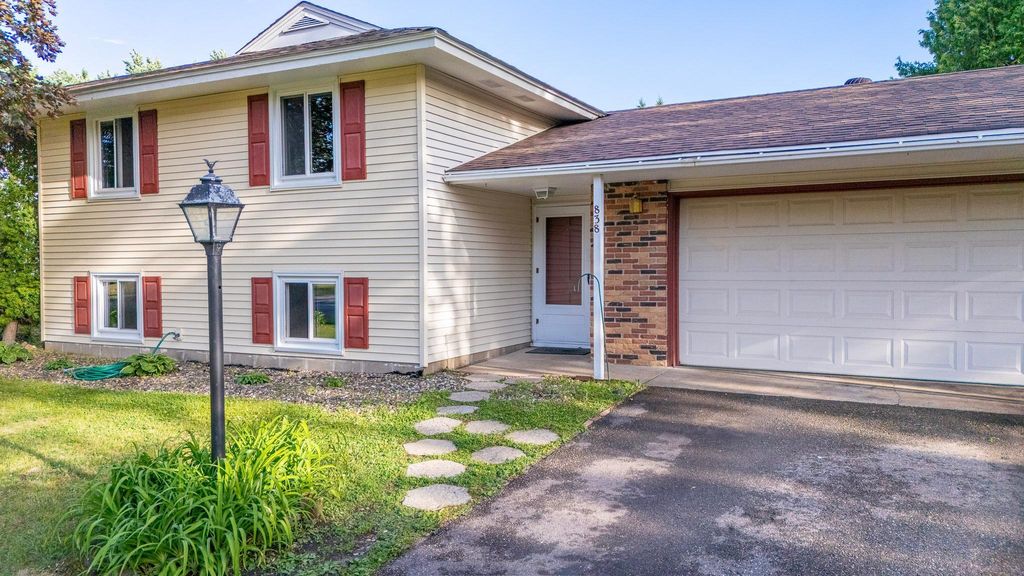 Photo of 838 Jonathan Drive, Apple Valley, MN 55124 (MLS # 7091767)