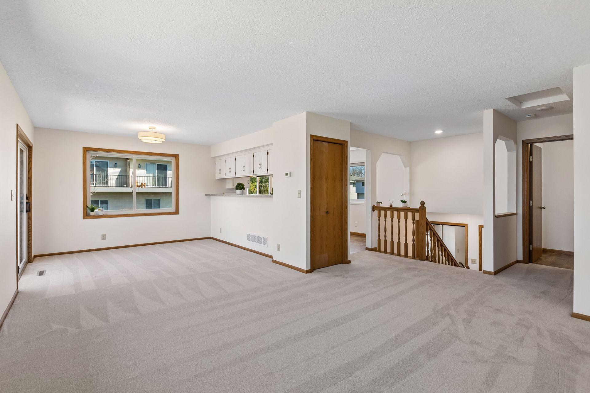 3277 Greenbrier Street