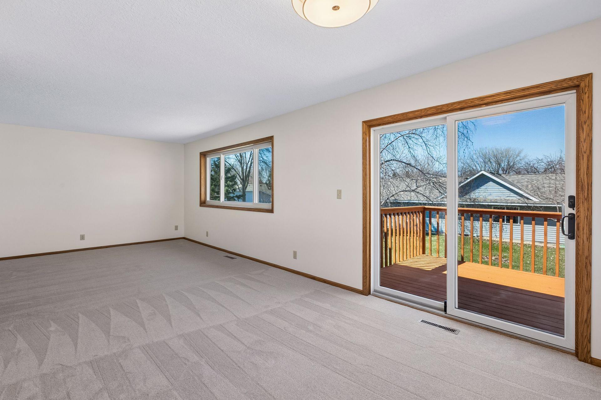 3277 Greenbrier Street