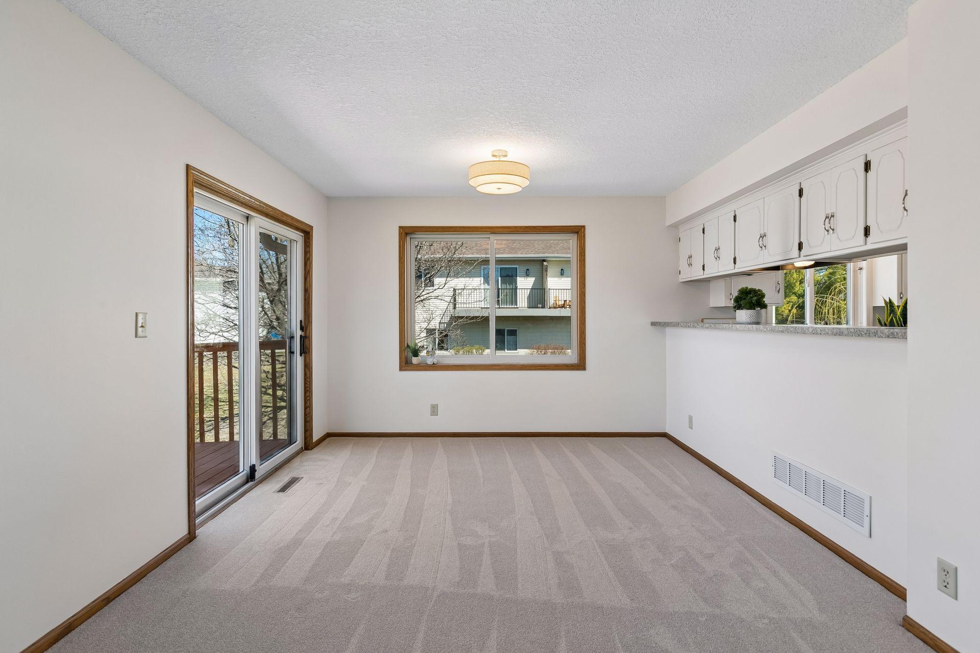 3277 Greenbrier Street