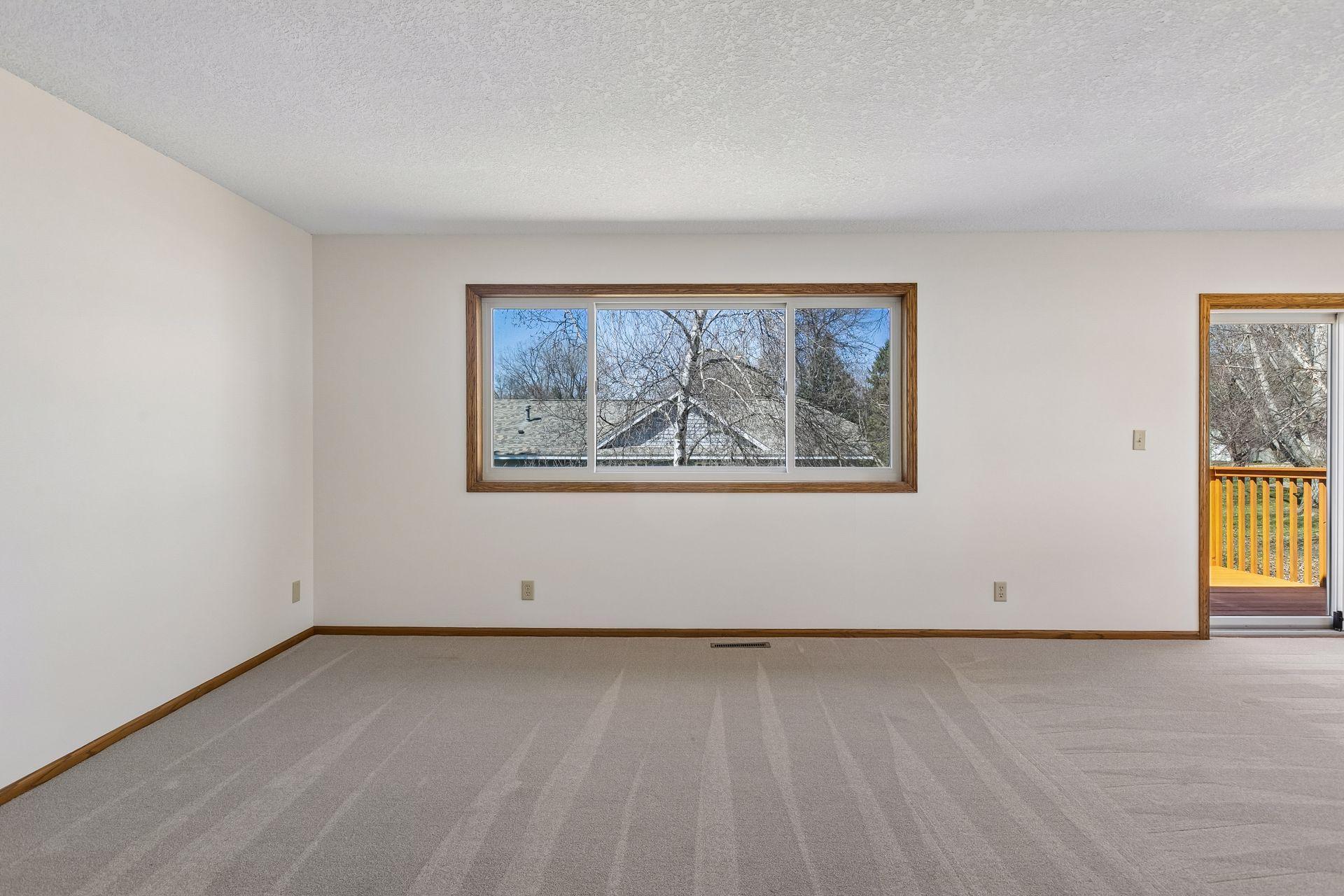 3277 Greenbrier Street