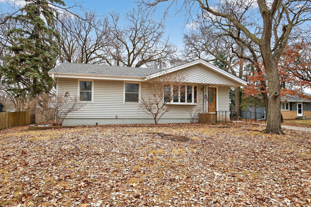 Photo of 75 99th Avenue NW, Coon Rapids, MN 55448 (MLS # 7035140)