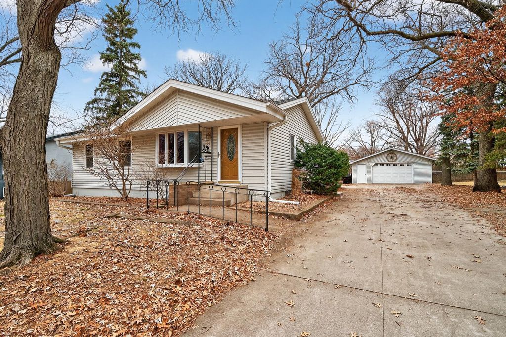 Photo of 75 99th Avenue NW, Coon Rapids, MN 55448 (MLS # 7035140)