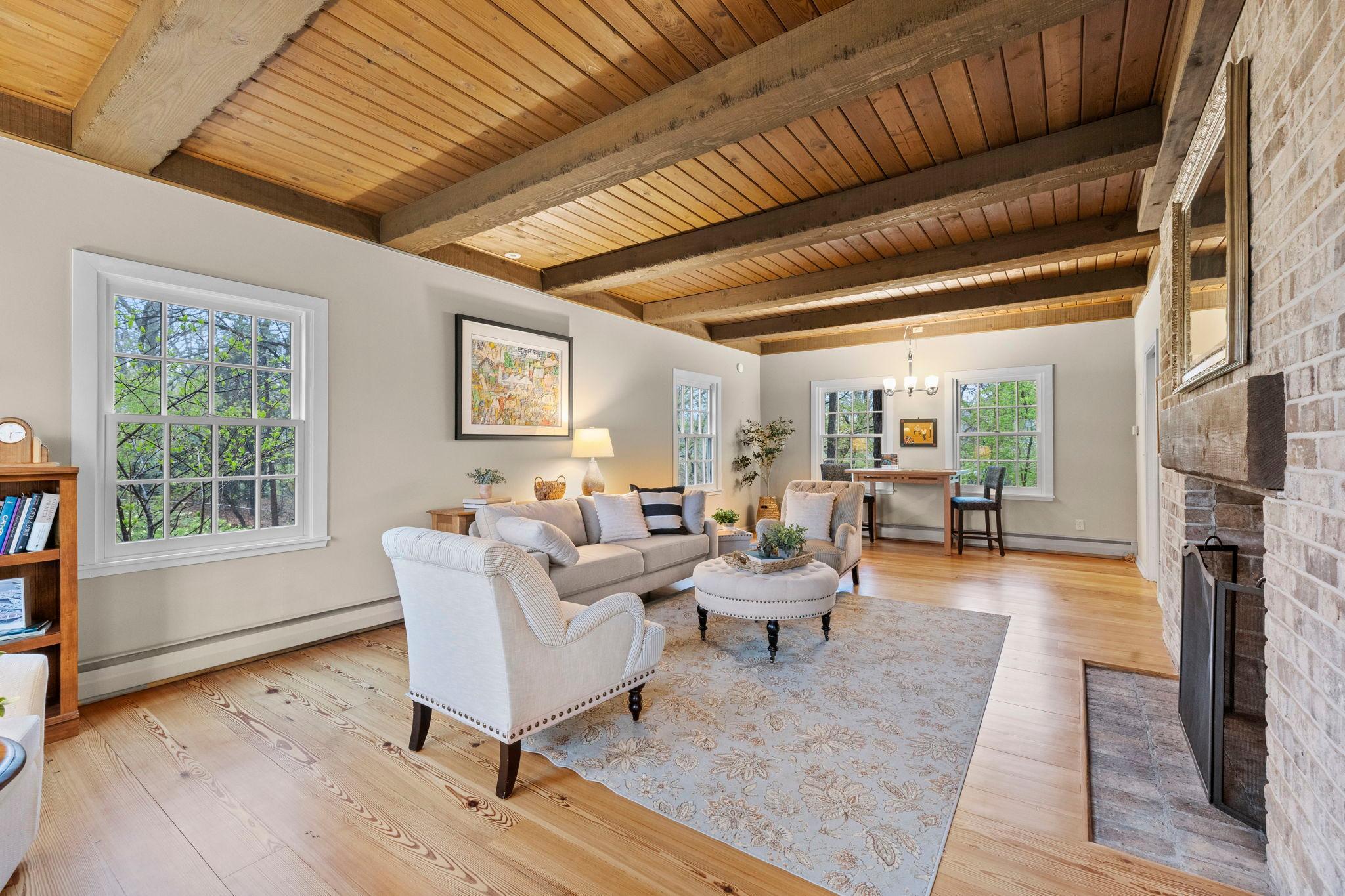 3942 Willmatt Hill