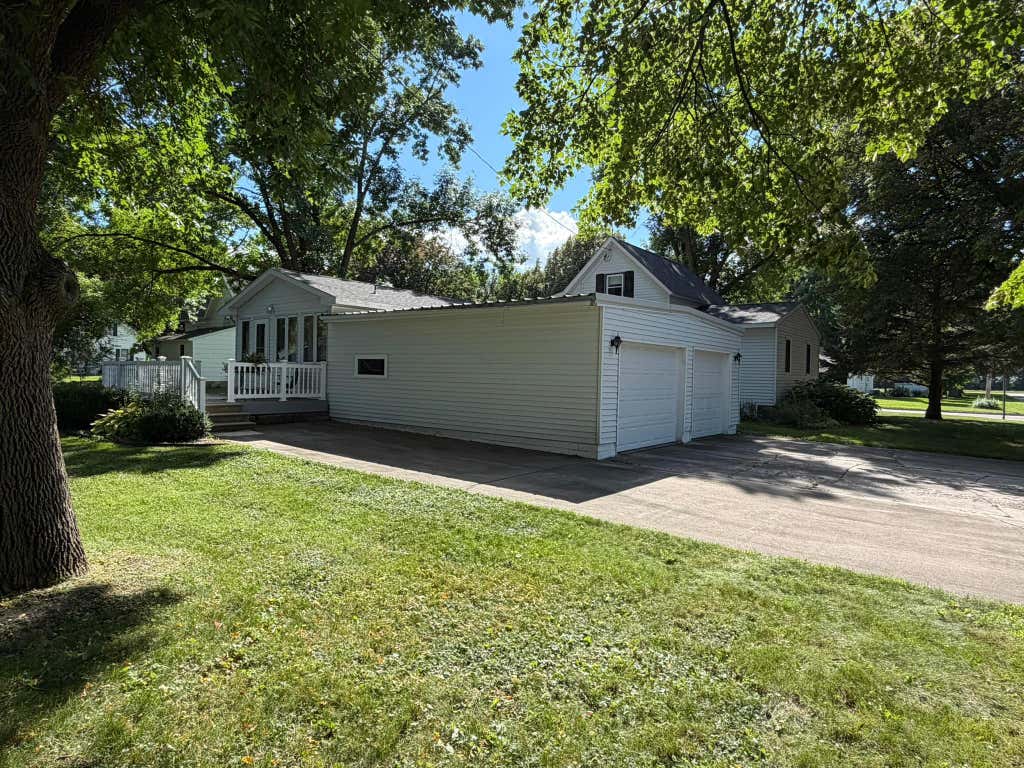 Photo of 519 5th Street NW, Renville, MN 56284 (MLS # 7129033)