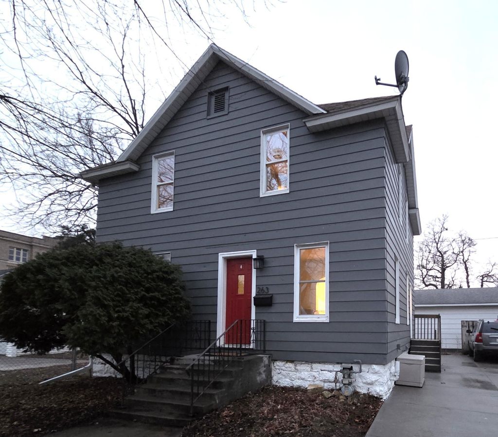 Photo of 263 Cummings Street, Winona, MN 55987 (MLS # 7023851)